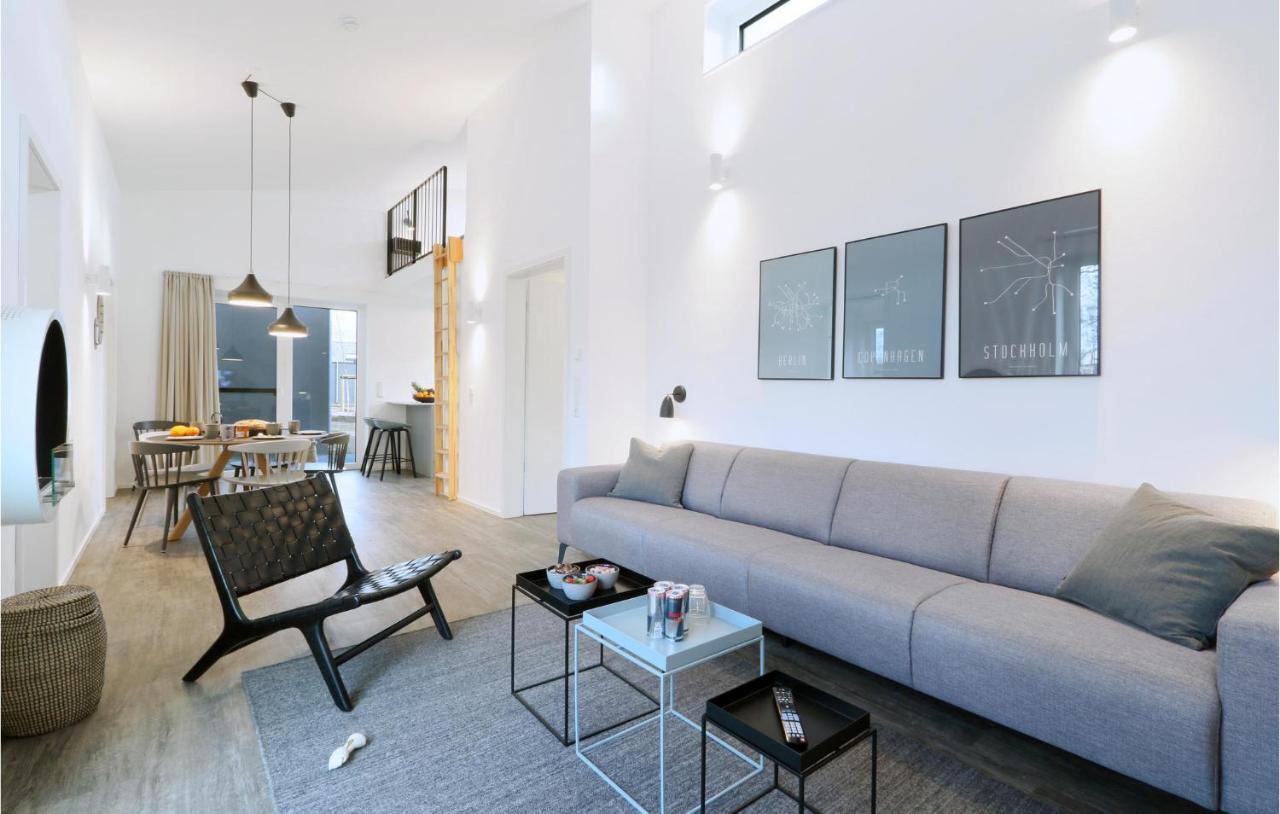2 Bedroom Awesome Home In Lembruch-Duemmer See Екстер'єр фото
