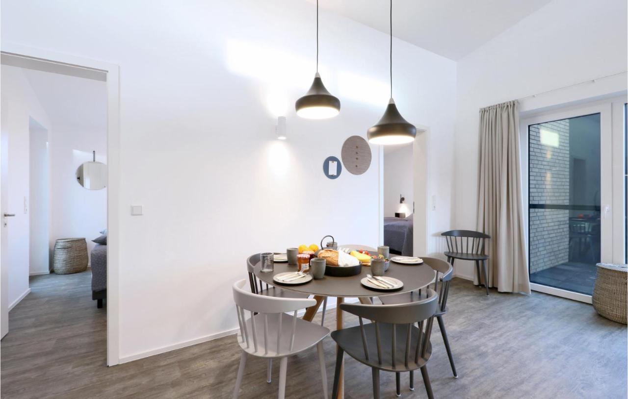 2 Bedroom Awesome Home In Lembruch-Duemmer See Екстер'єр фото